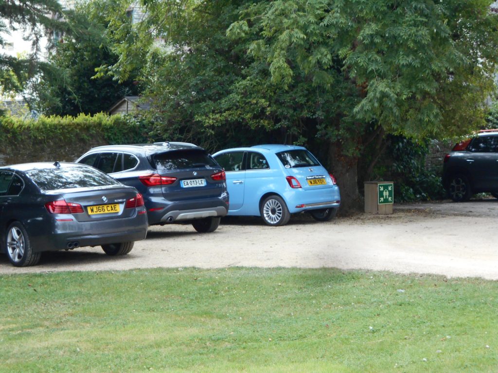 Whyzy Fiat 500 in Hotel Car Park