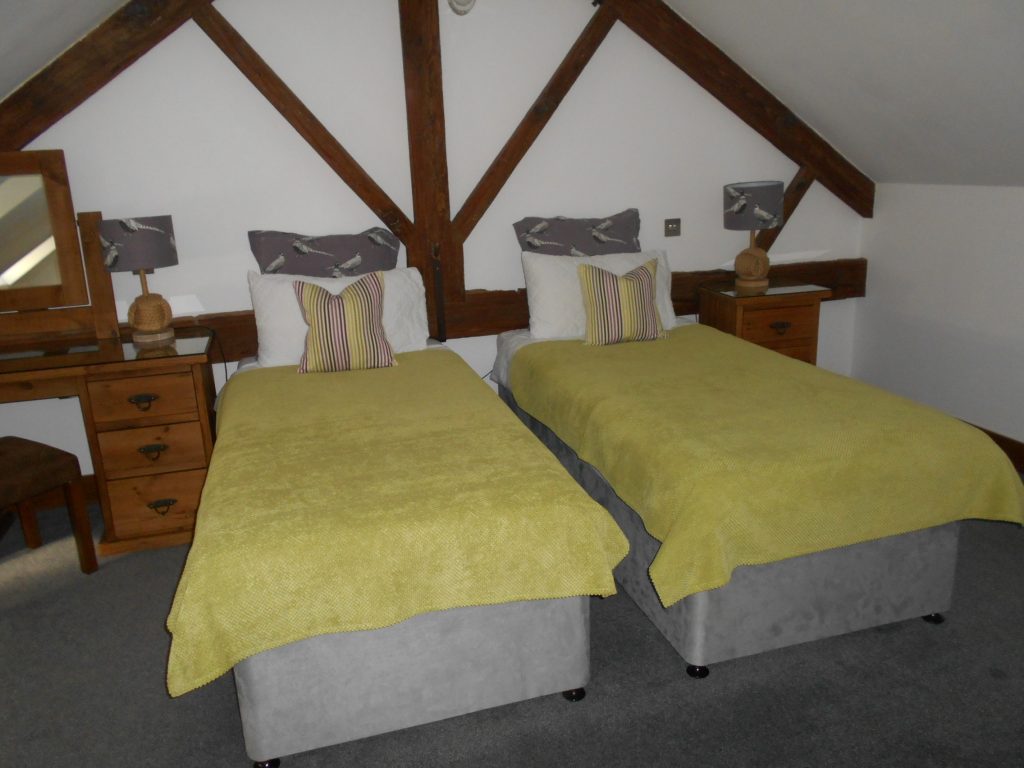 Merlin Farm Cottages Mawgan Porth Second Bedroom